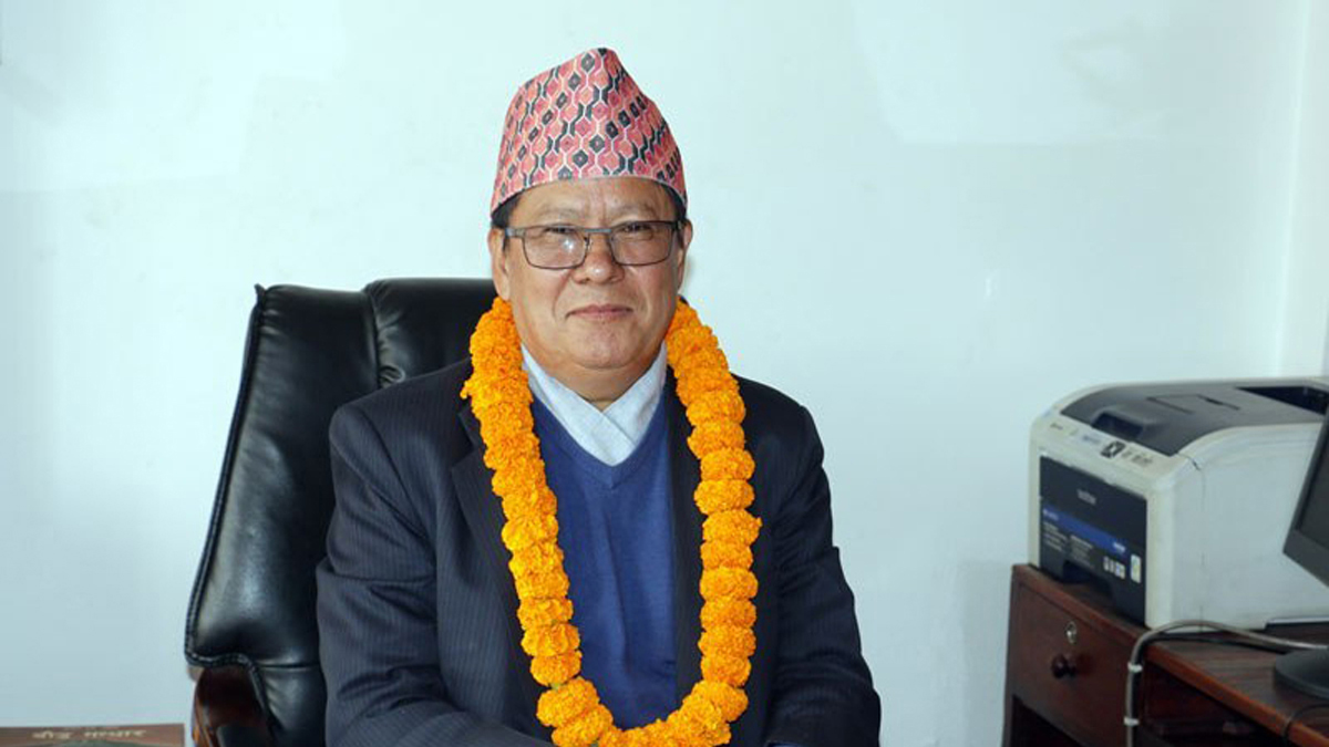 सूचना व्यवस्थित रुपमा सार्वजनिक गर्दै जानुपर्छ : प्रमुख आयुक्त गुरुङ